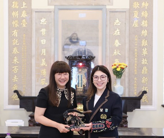 保良局乙巳、丙午年董事會移交銀物印信儀式