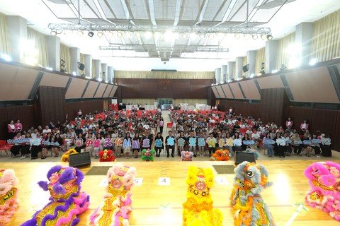 保良局舉行「中華文化AI動畫故事發佈會暨藝術表演日」，吸引約五百名市民到場參觀。